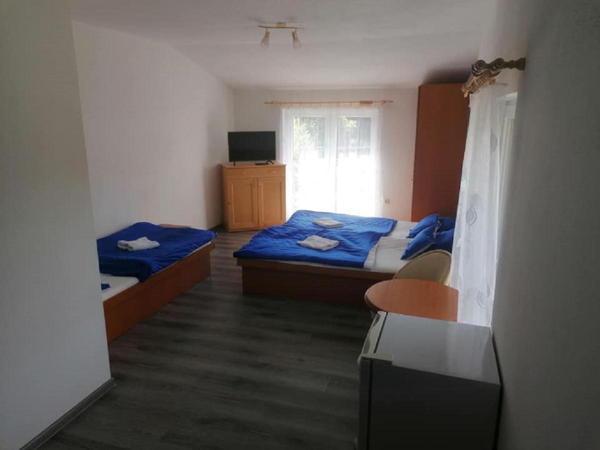 Penzion** Amalka Hriňová Buitenkant foto