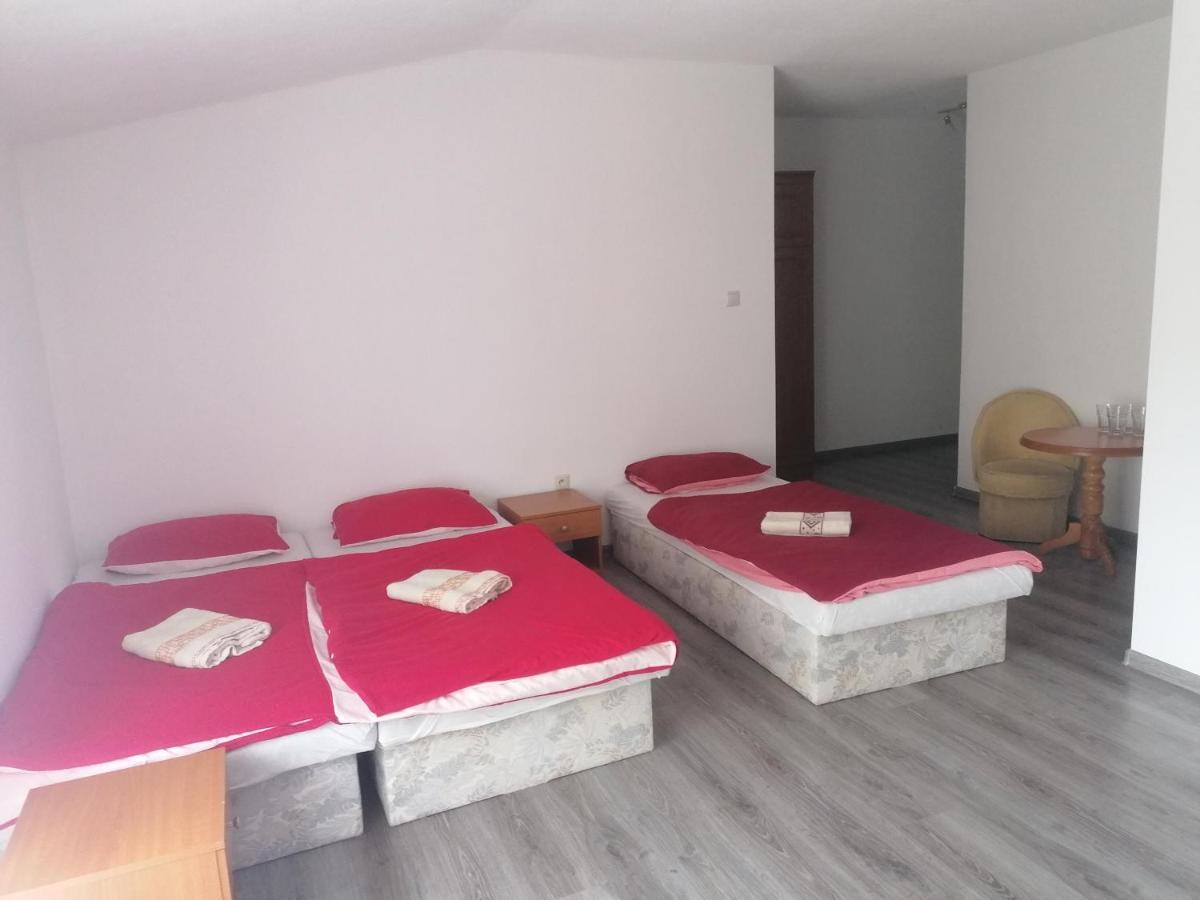 Penzion** Amalka Hriňová Buitenkant foto
