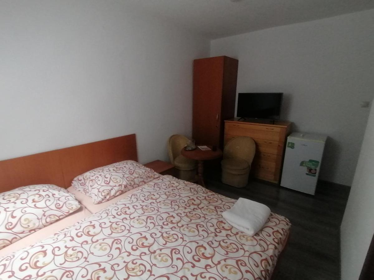 Penzion** Amalka Hriňová Buitenkant foto