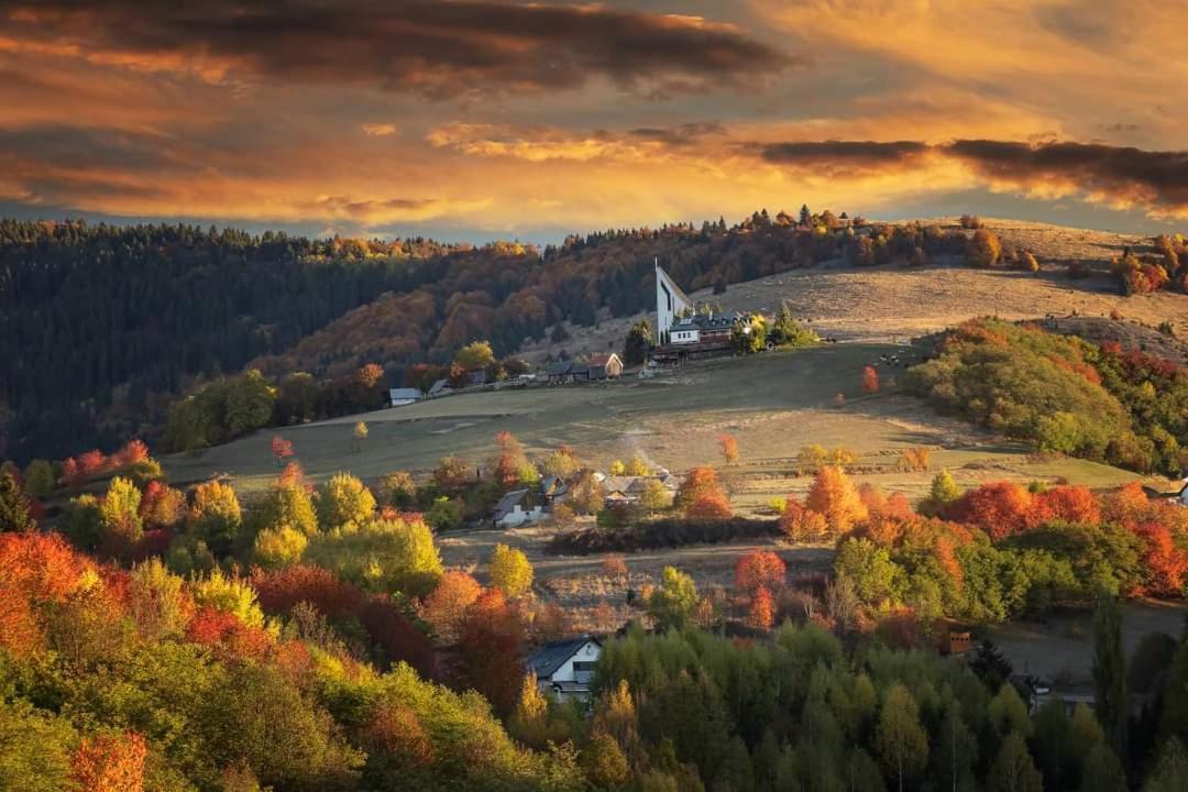 Penzion** Amalka Hriňová Buitenkant foto